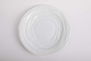 assiette plate ronde contemporaine porcelaine de limoges latelier du blanc
