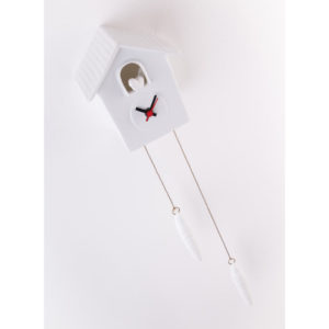 coucou pendule horloge porcelaine de limoges deco interieur latelierdublanc