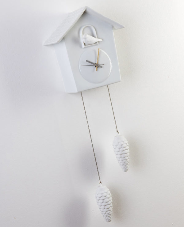 coucou-pendule-oiseau-blanc-pomme-pin-horloge-l-atelier-du-blanc-2