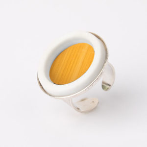 grosse bague reglable jaune porcelaine marqueterie latelierdublanc