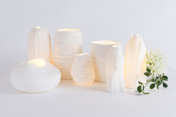 luminaire design porcelaine de limoges biscuit lampe d ambiance feuille latelierdublanc 3