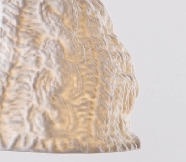 luminaire-lampe-de-chevet-tricot-porcelaine-de-limoges-detail-latelierdublanc-2