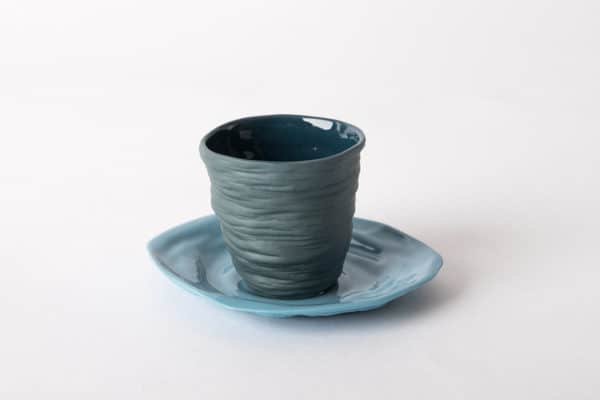 tasse-expresso-vert-soucoupe-bleu-gobelet-porcelaine-de-limoges-l-atelier-du-blanc