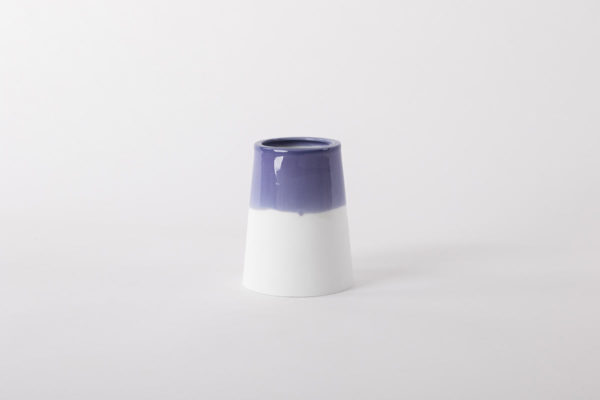 vase-coniques-violet-porcelaine-de-limoges-ceramique-l-atelier-du-blanc