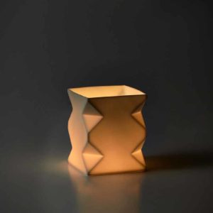photophore-bougie-parfumee-cire-vegetale-bougie-gobelet-carre-porcelaine-de-limoges-l-atelier-du-blanc