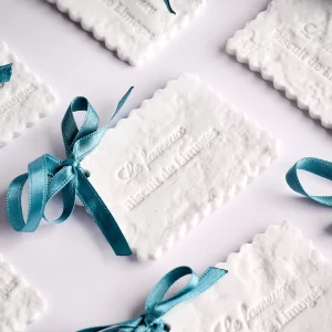 boule-de-noel-porcelaine-de-limoges-fameux-biscuit-petit-gateau-l-atelier-du-blanc